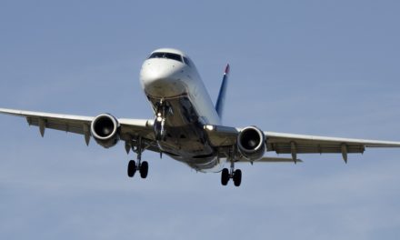 Embraer e Boeing testam uso de biocombustível em aviões