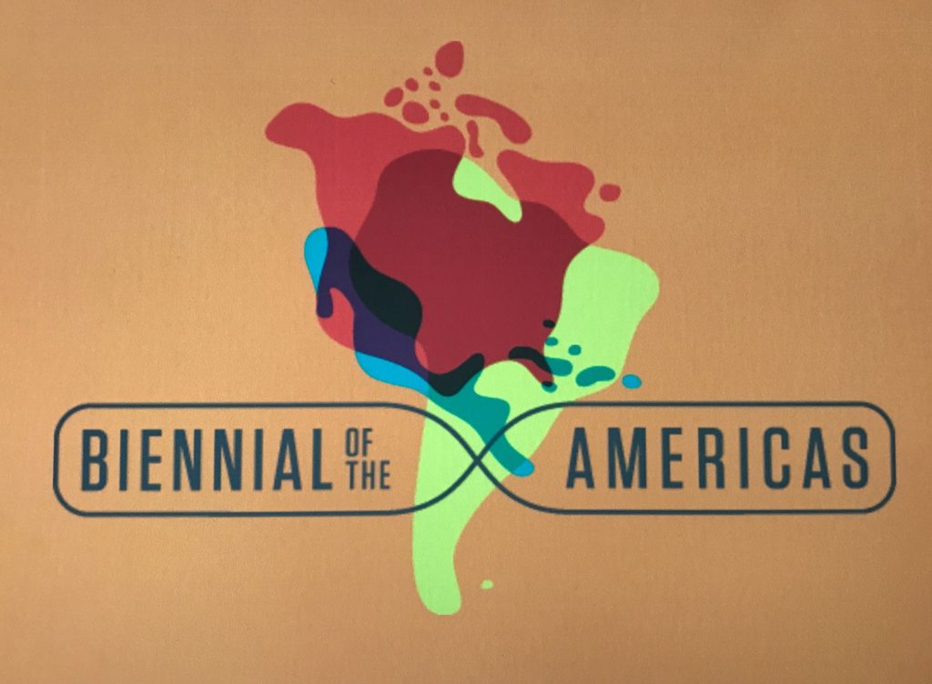 Logotipo da Bienal das Américas, realizada em Denver, em setembro