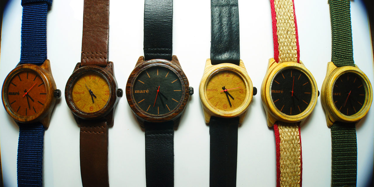 Marca faz relógios artesanais com material de reúso