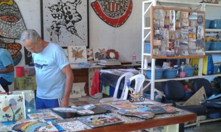 Detentos aprendem a arte de mosaicos em Salvador