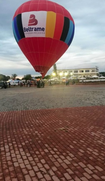 foto do balão da Amigos de Belém