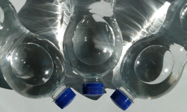 Londres faz campanha contra garrafas de plástico