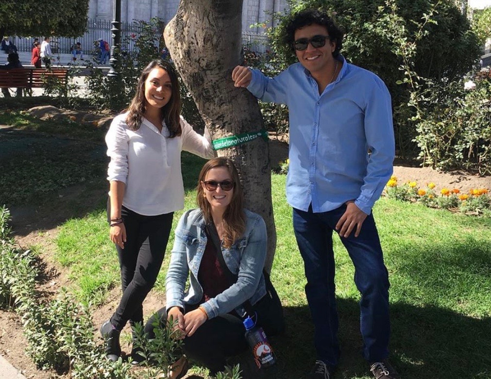 Maria Alejandra Aguiar, Robin Swanhuyser e Raul Arteaga lançam O valor da Natureza, em Lima